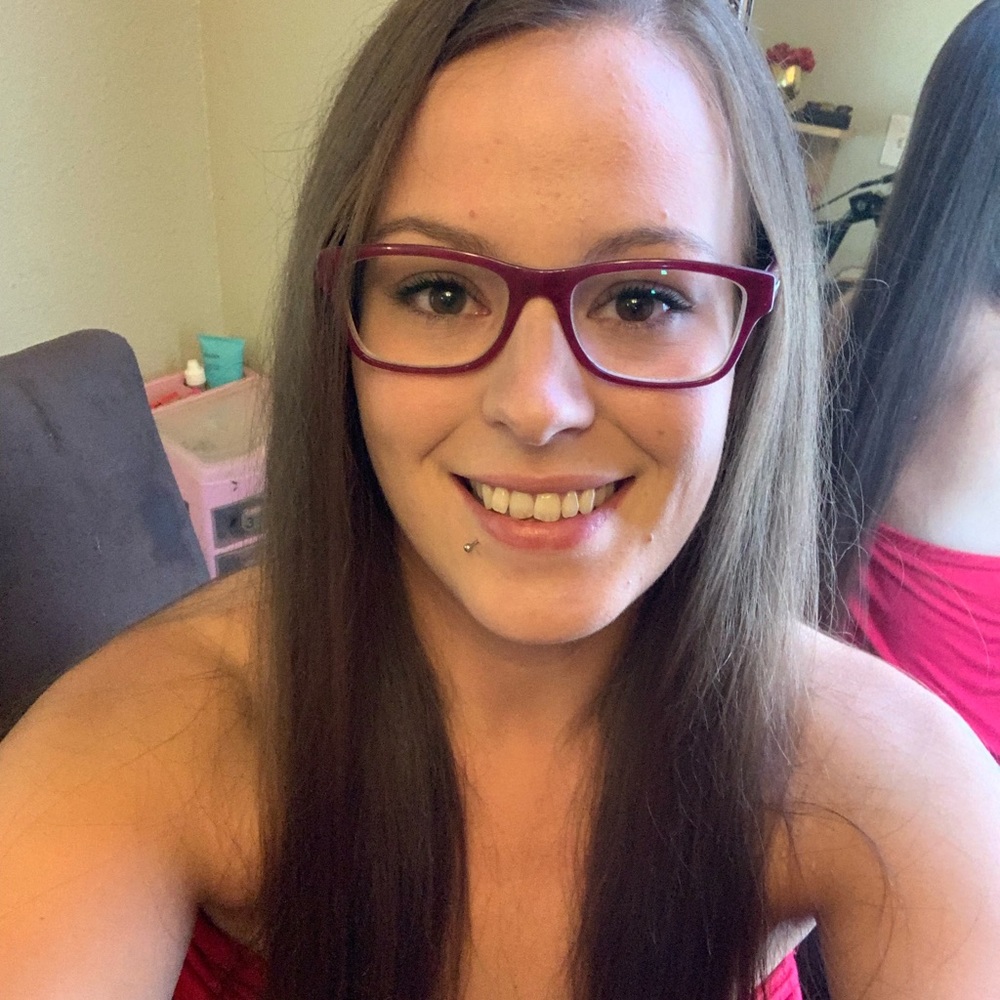 Meet your Posher, Lacey